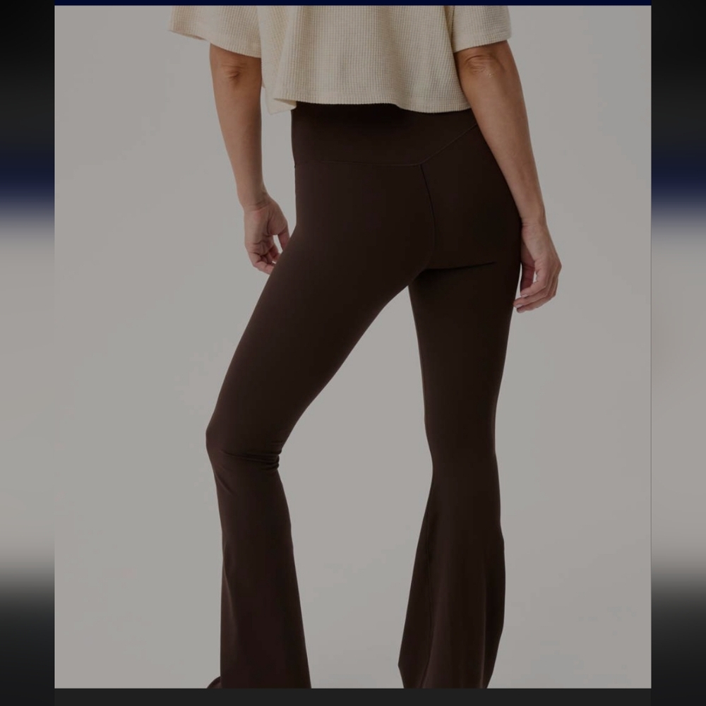OFFLINE By Aerie Real Me High Waisted Crossover Flare Legging - Picture 3 of 10
